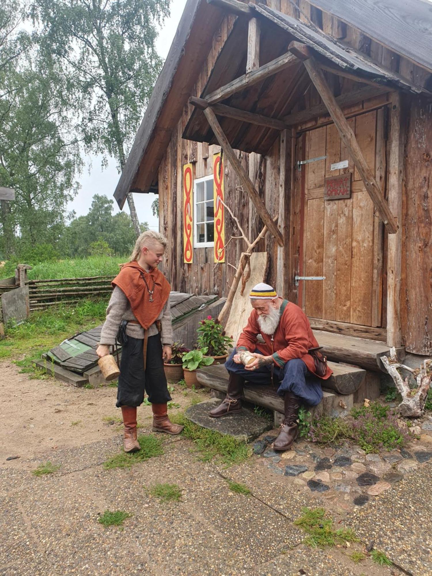 Sosdala Vittfarnas Vikingabyヴィラ エクステリア 写真